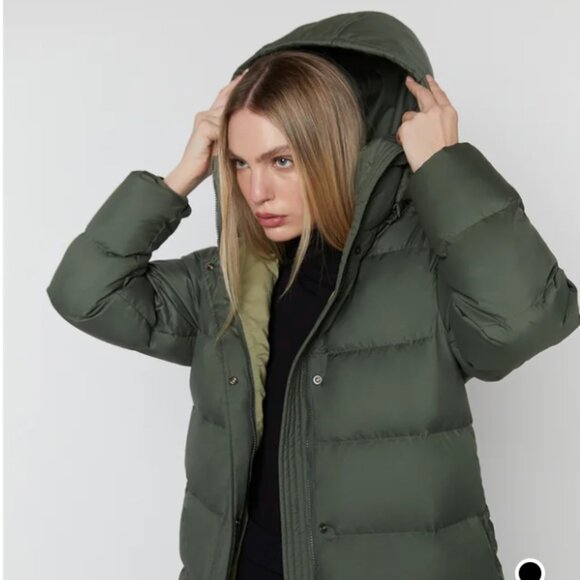 EUC Oak + Fort Long Puffer Jacket - Picture 5 of 7